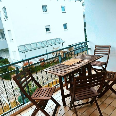 Apartment an der Uni mit Tiefgarage und Loggia Leipzig Exterior foto